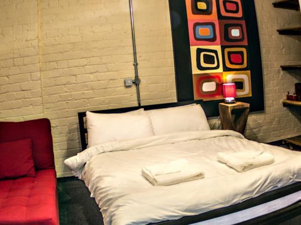 Victoria Warehouse Hotel Салфорд Екстериор снимка