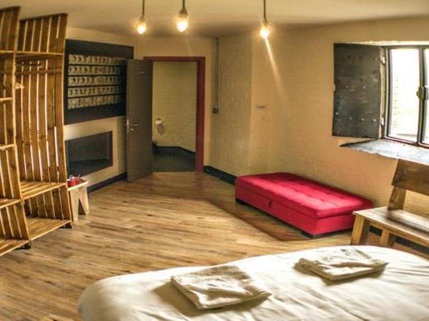 Victoria Warehouse Hotel Салфорд Екстериор снимка
