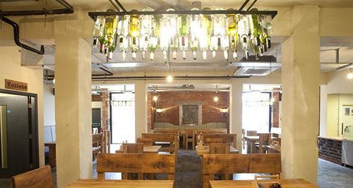 Victoria Warehouse Hotel Салфорд Екстериор снимка