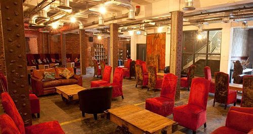 Victoria Warehouse Hotel Салфорд Екстериор снимка
